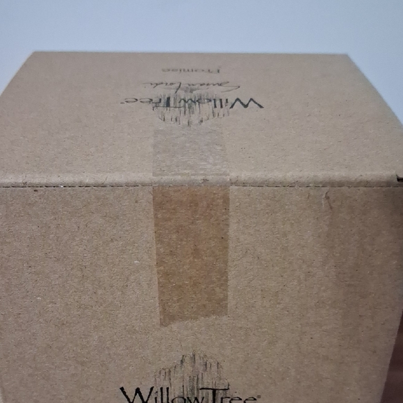 Willow Tree Promise Figurine - Picture 4 of 4